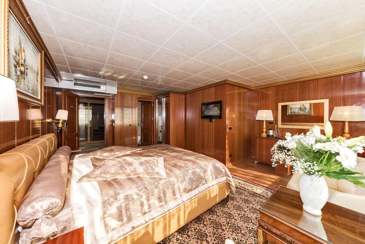 Cevheri's Hotel Istanboel Buitenkant foto